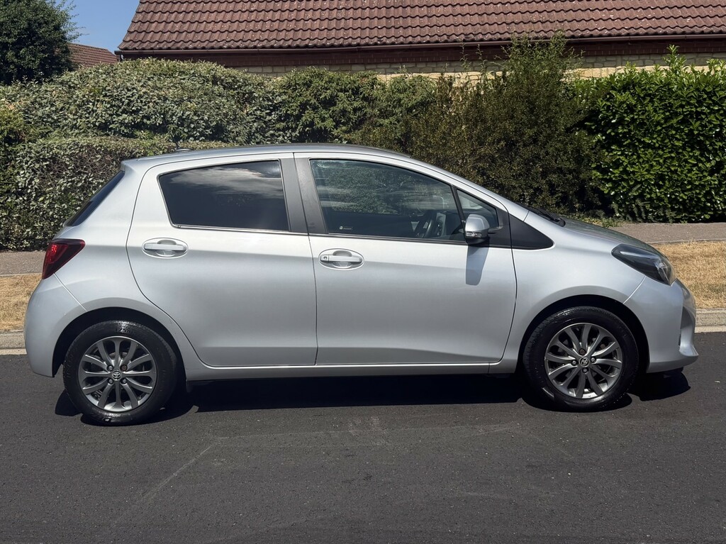 Toyota Yaris 1.3 Dual Vvt-i Icon 201717 YG17VEY Silver #3