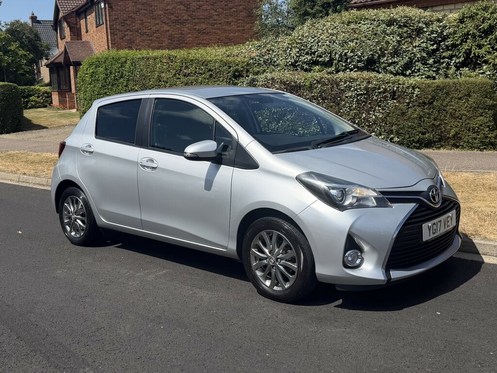 Toyota Yaris 1.3 Dual Vvt-i Icon 201717 YG17VEY Silver #2