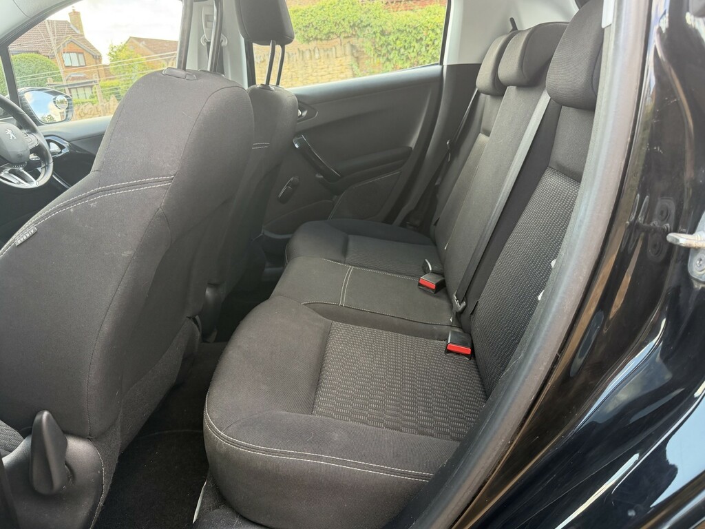 Peugeot 208 Black #14