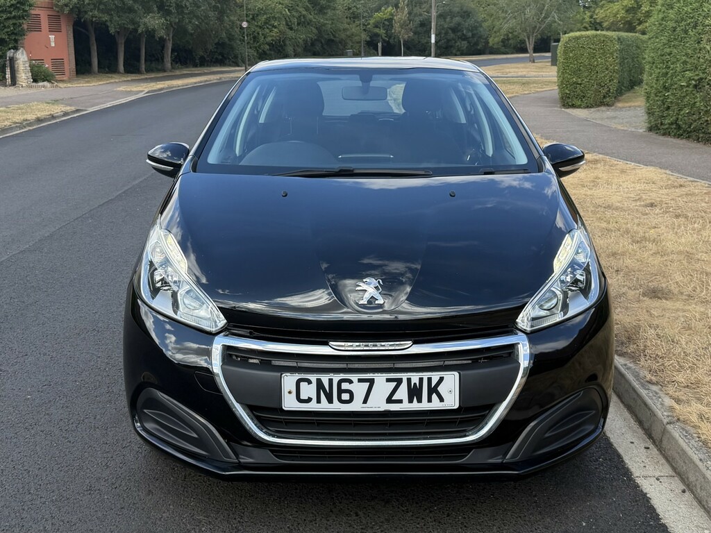 Peugeot 208 Black #9