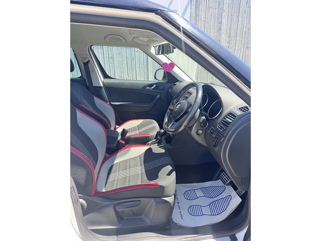 Skoda Yeti Tdi Monte Carlo White #2