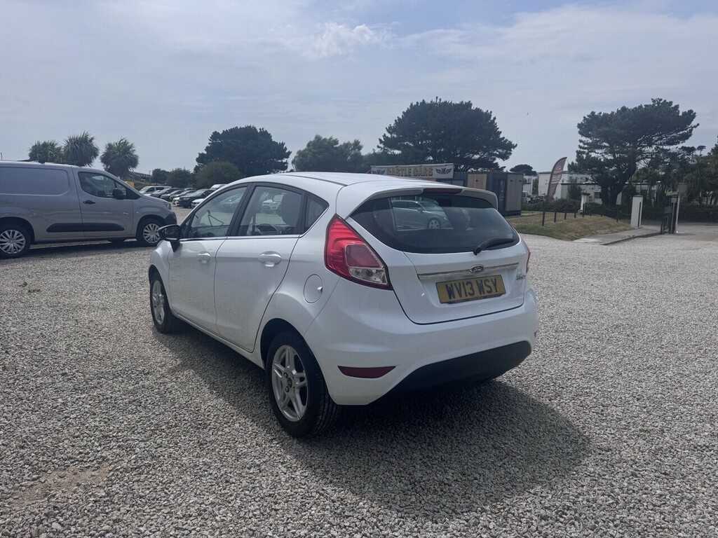 Ford Fiesta Zetec White #5