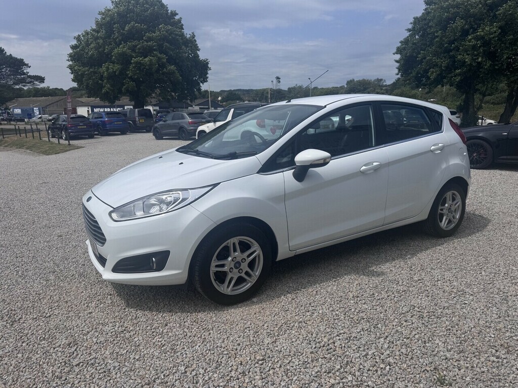 Ford Fiesta Zetec White #4