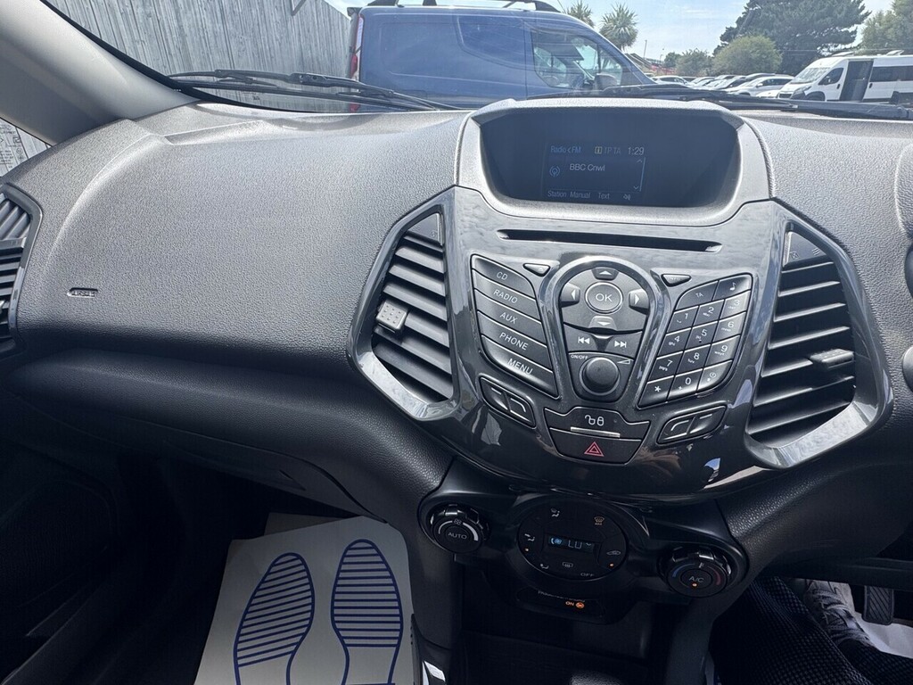Ford Ecosport 1L Titanium White #11