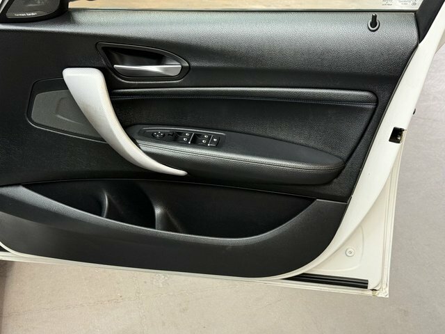BMW 1 Series 118I 1.5 Se Business Navservotronic Black #14