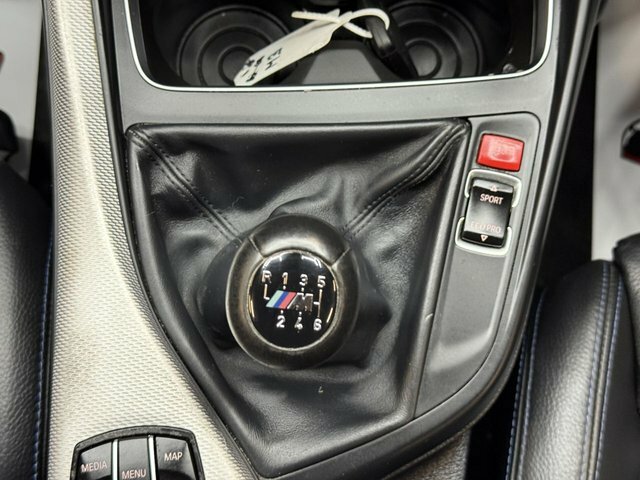 BMW 1 Series 118I 1.5 Se Business Navservotronic Black #32