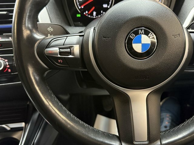 BMW 1 Series 118I 1.5 Se Business Navservotronic Black #33