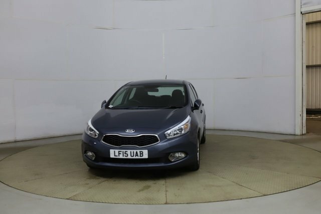 Kia Ceed 2015 1.6 Crdi 2 Hatchback Euro 5 Blue #2