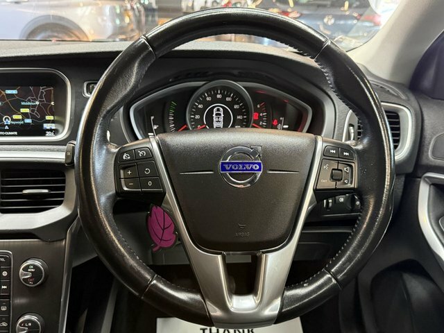 Volvo V40 D3 R-design Blue #10