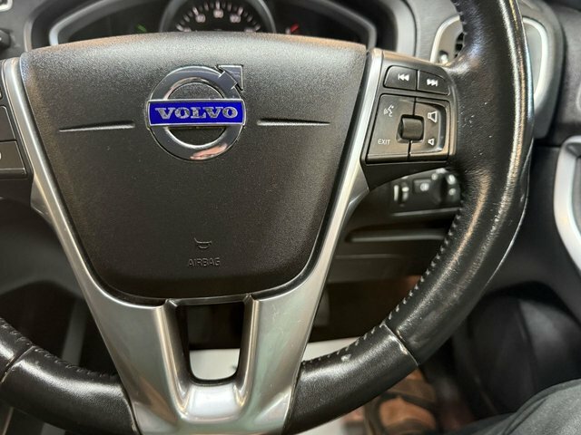 Volvo V40 D3 R-design Blue #29