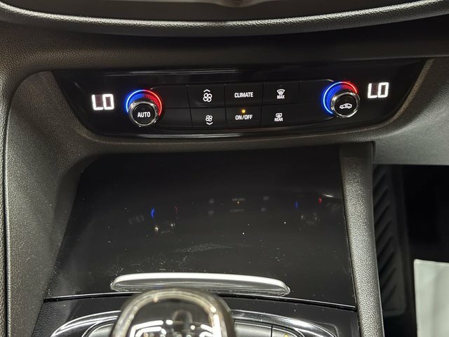 Vauxhall Insignia 1.5T Elite Nav Silver #30