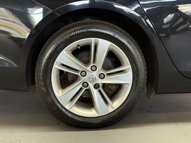 Vauxhall Insignia 1.5T Elite Nav Silver #44