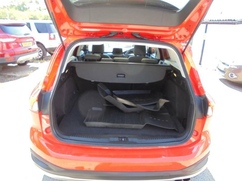Ford Focus 1.5 Ecoblue 120 Active X Red #5