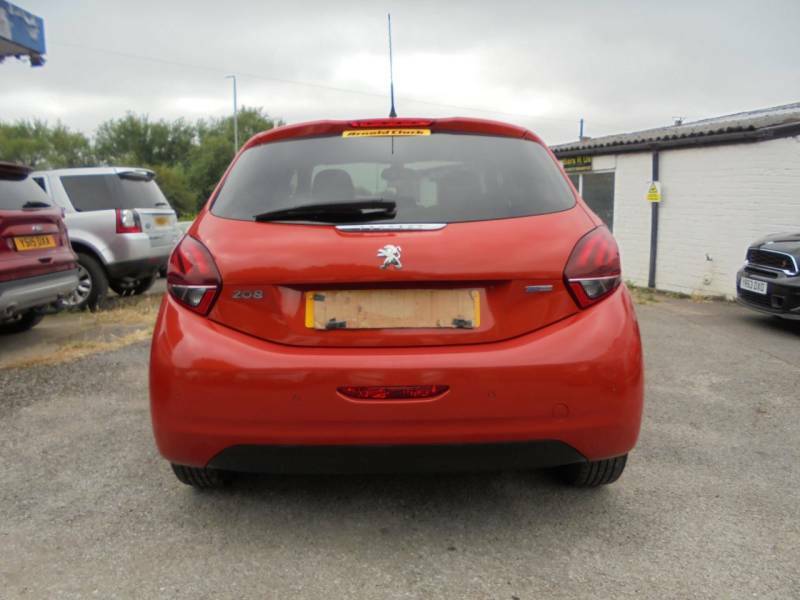 Peugeot 208 1.2 Puretech 82 Allure Orange #4