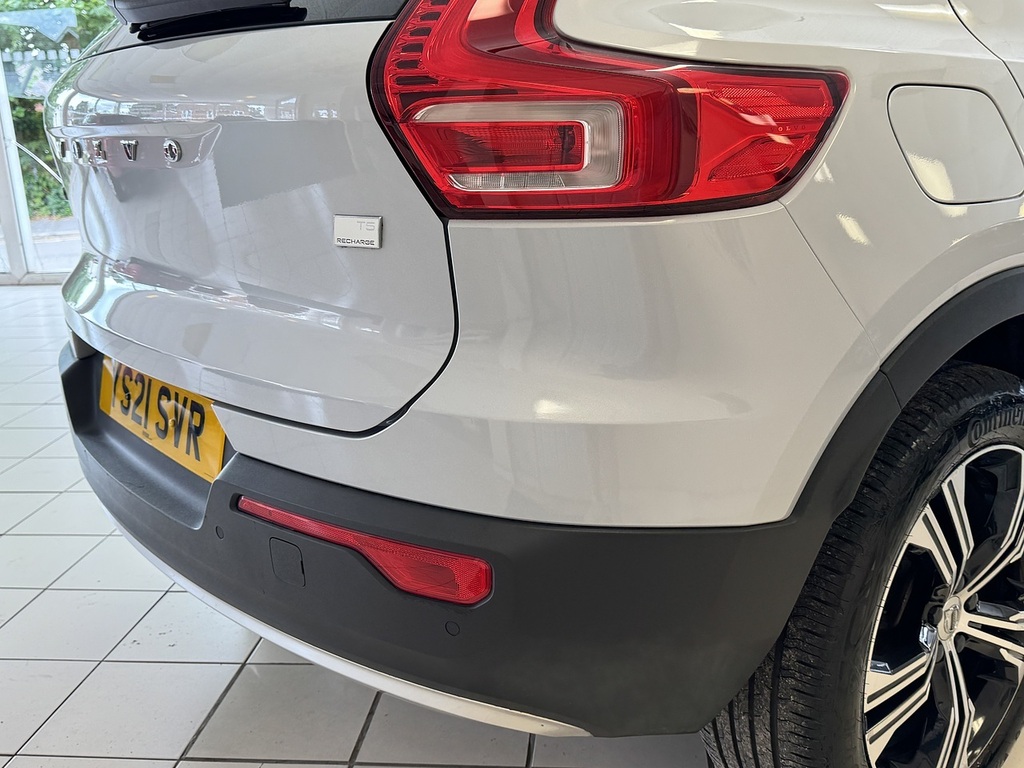 Volvo XC40 1.5 T3 163 Inscription Geartronic Red #11