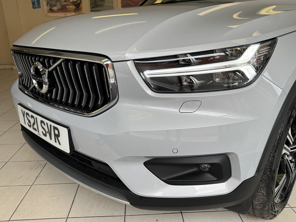 Volvo XC40 1.5 T3 163 Inscription Geartronic Red #9