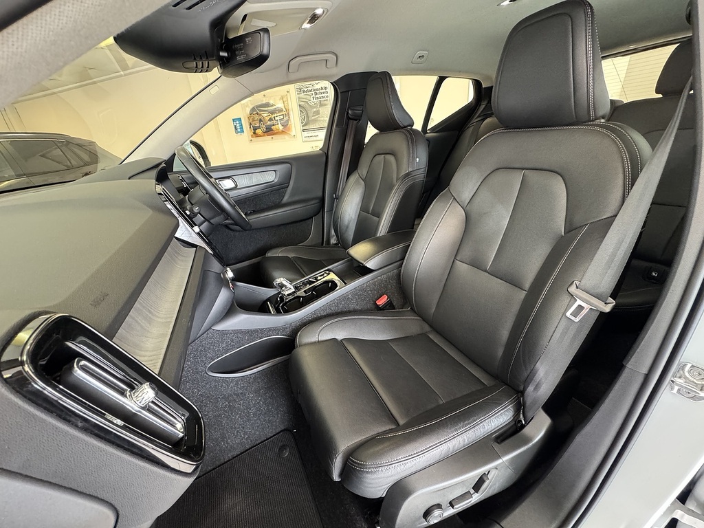 Volvo XC40 1.5 T3 163 Inscription Geartronic Red #19
