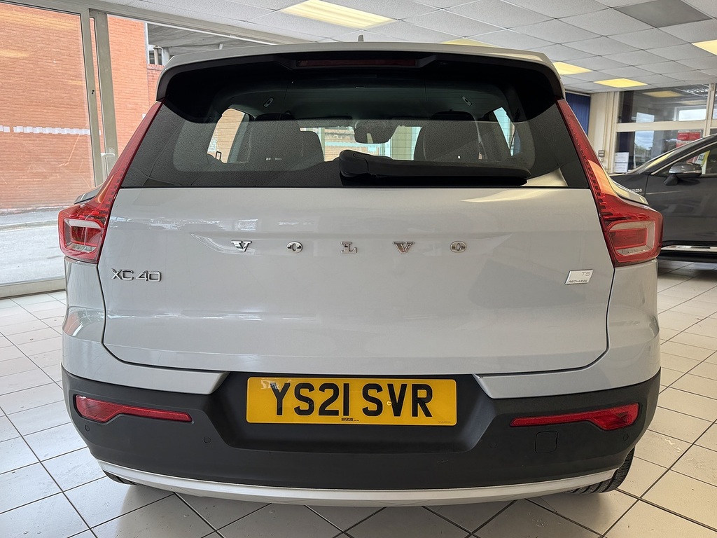 Volvo XC40 1.5 T3 163 Inscription Geartronic Red #7