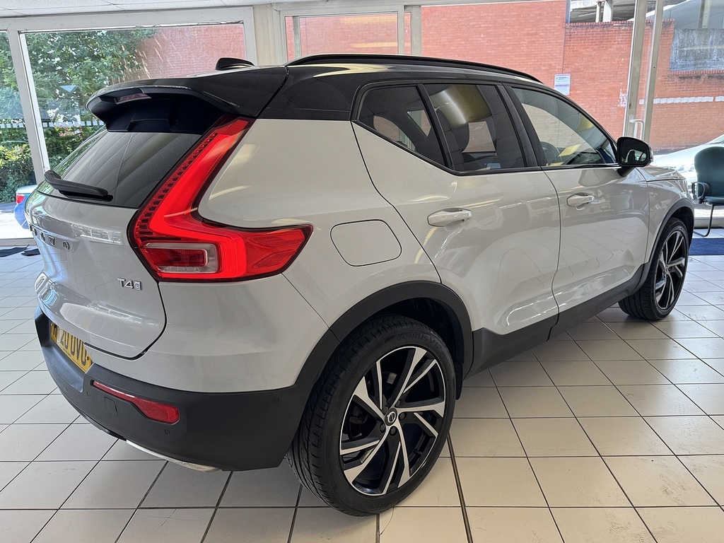 Volvo XC40 T4 R-design Pro U6393 Ulez Silver