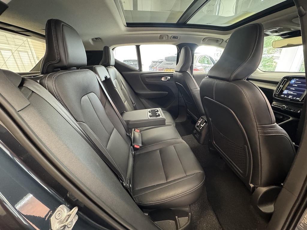 Volvo XC40 H T5 Twin Engine Inscription Pro U6475 Ulez Blue #6