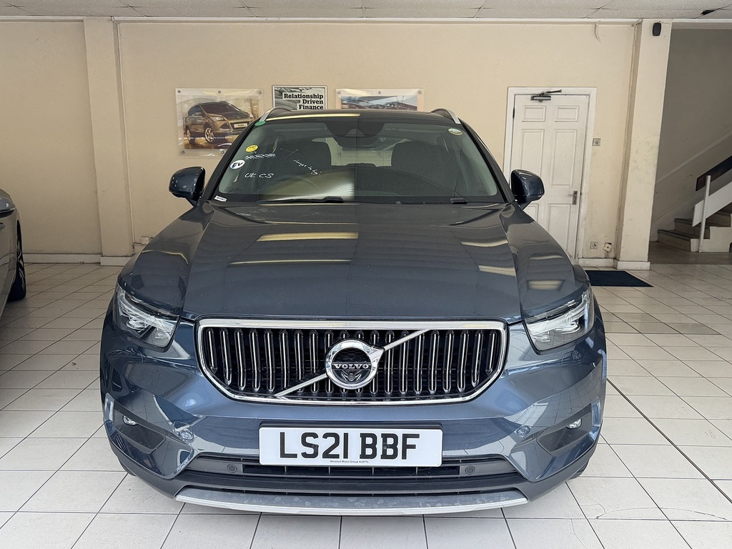 Volvo XC40 H T5 Twin Engine Inscription Pro U6475 Ulez Blue #2