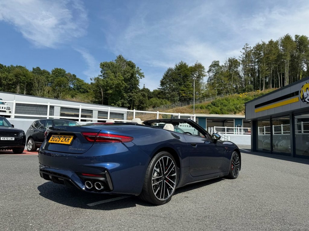 Maserati GranCabrio 3L Trofeo Blue #4