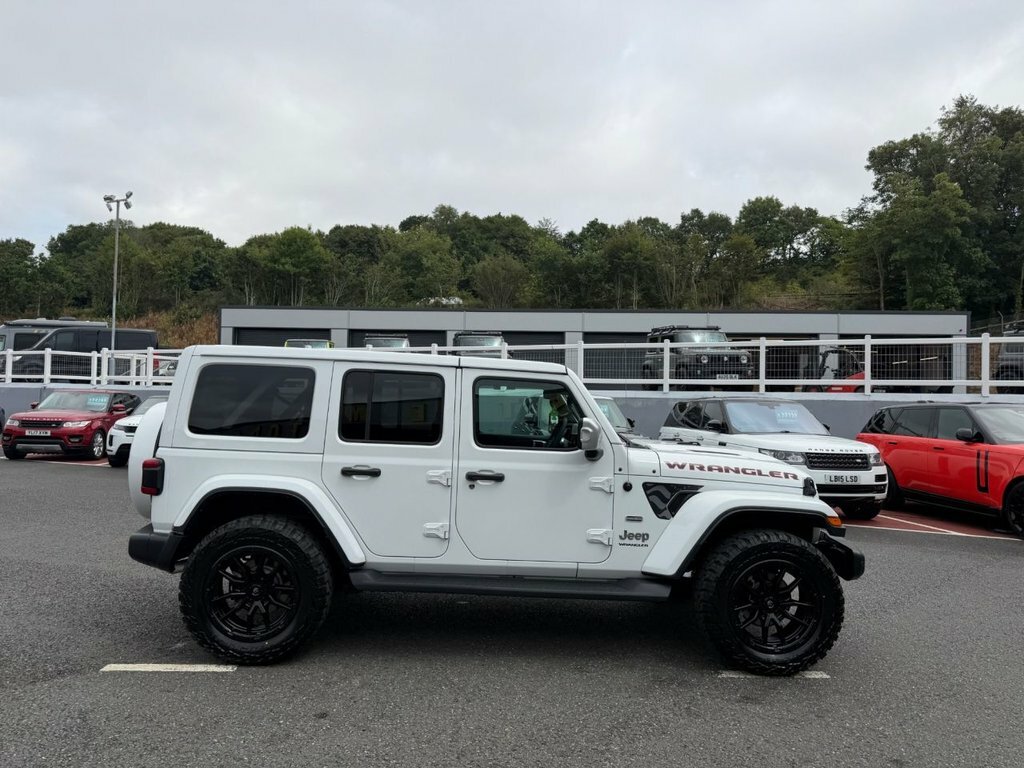 Jeep Wrangler 2L Overland White #5
