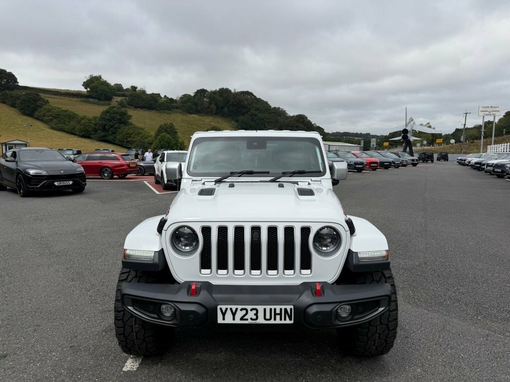 Jeep Wrangler 2L Overland White