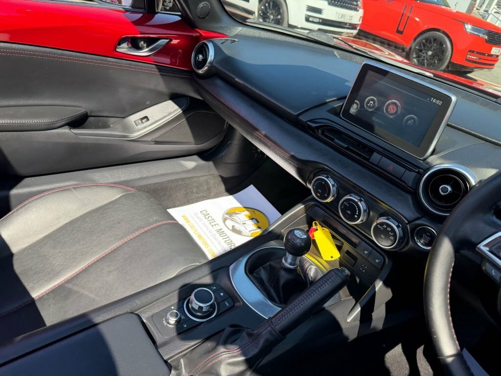 Mazda MX-5 2L Sport Nav VU66WHL Red #5