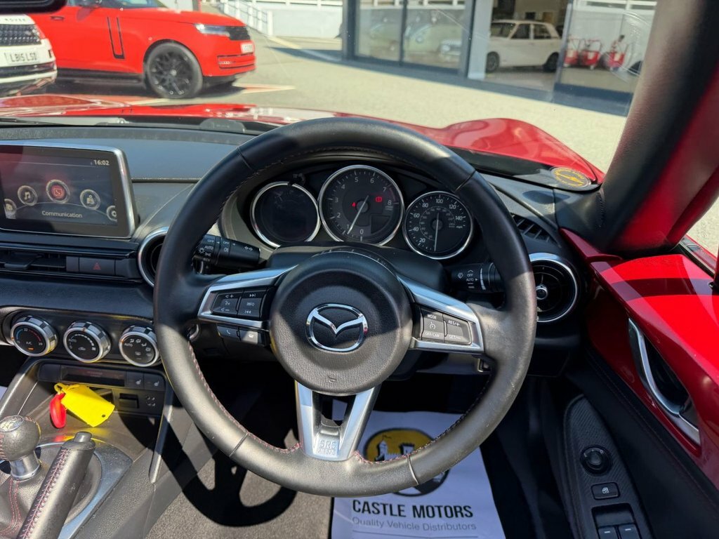 Mazda MX-5 2L Sport Nav VU66WHL Red #4