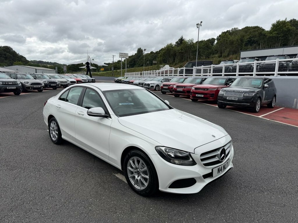 Mercedes-Benz C Class 2.1L Se White