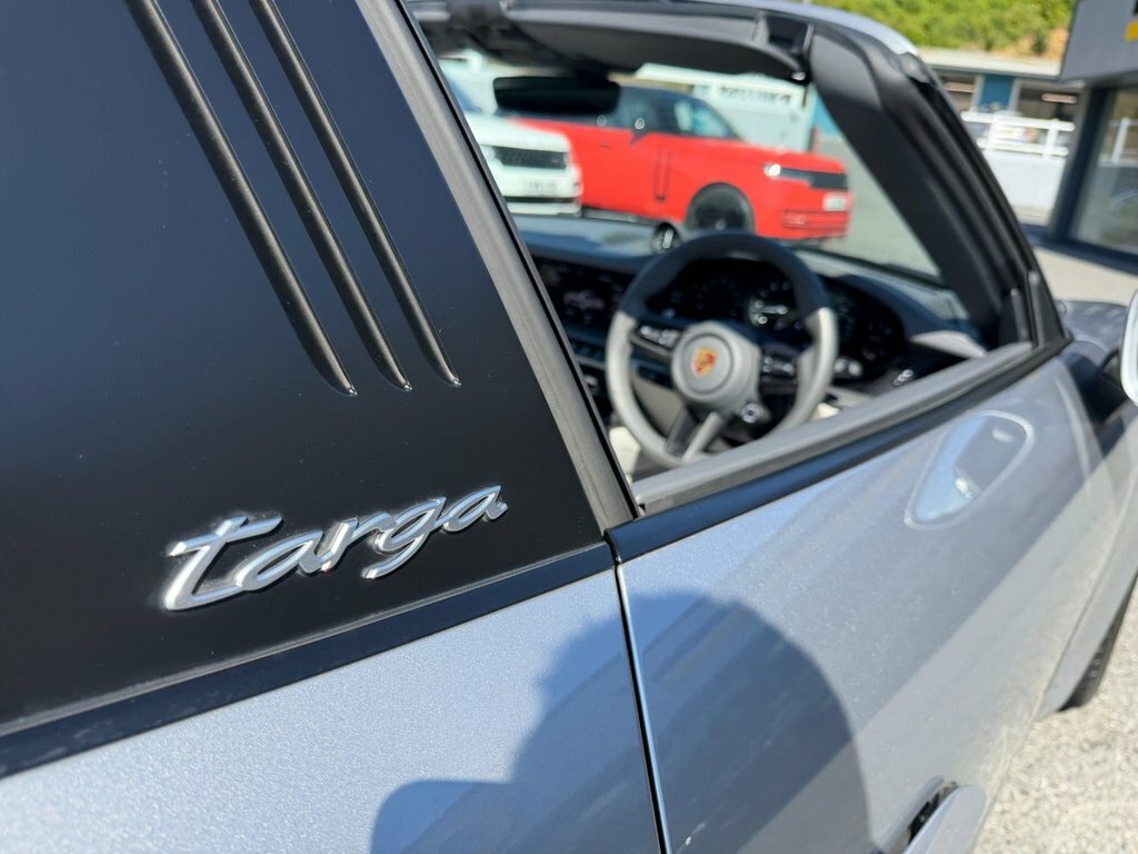 Porsche 911 3L 992 4S Silver #4