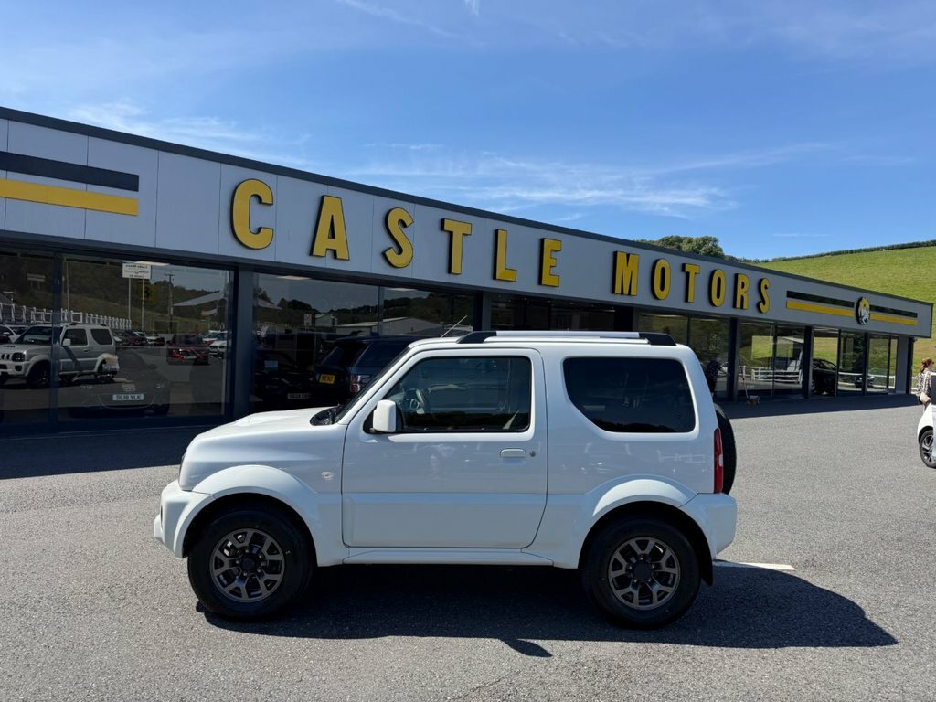 Suzuki Jimny 1.3L Sz4 White
