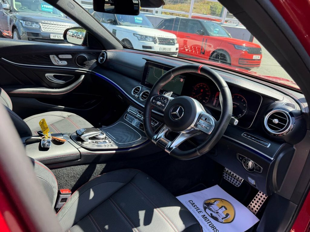 Mercedes-Benz E Class 3L Amg Red #5