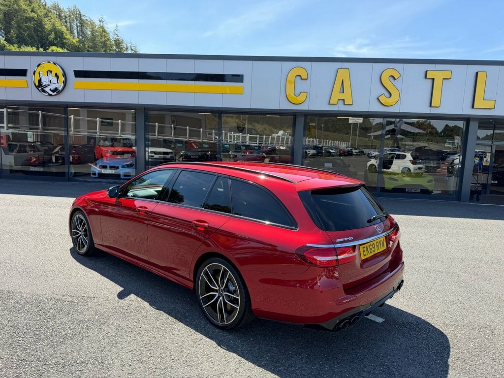Mercedes-Benz E Class 3L Amg Red #3