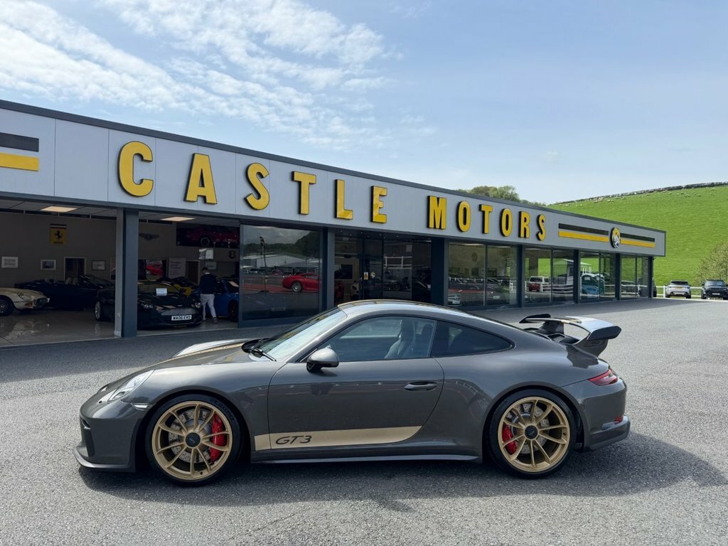 Porsche 911 Coupe Grey #3
