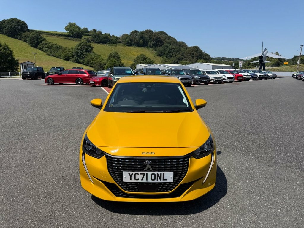 Peugeot 208 1.2L Allure Premium Yellow
