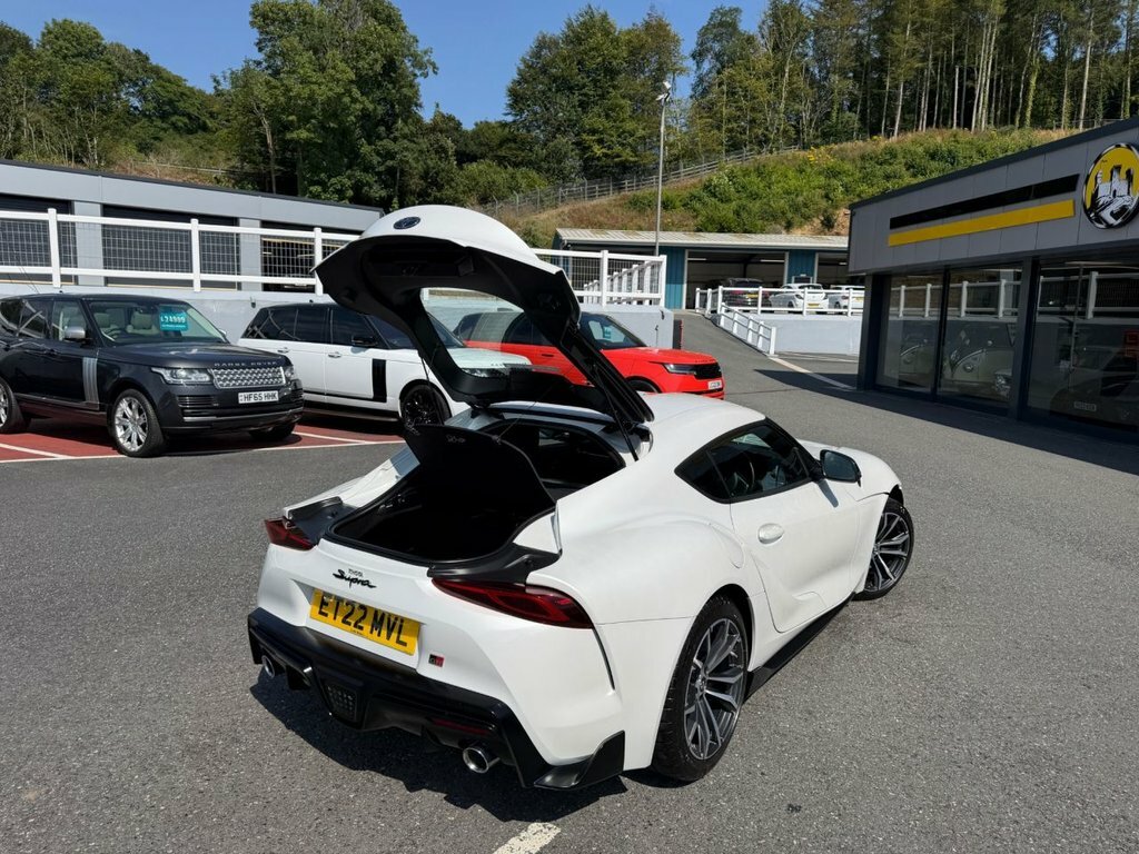 Toyota Supra 3.0T Gr Pro Coupe Euro 6 Ss 34 White #8