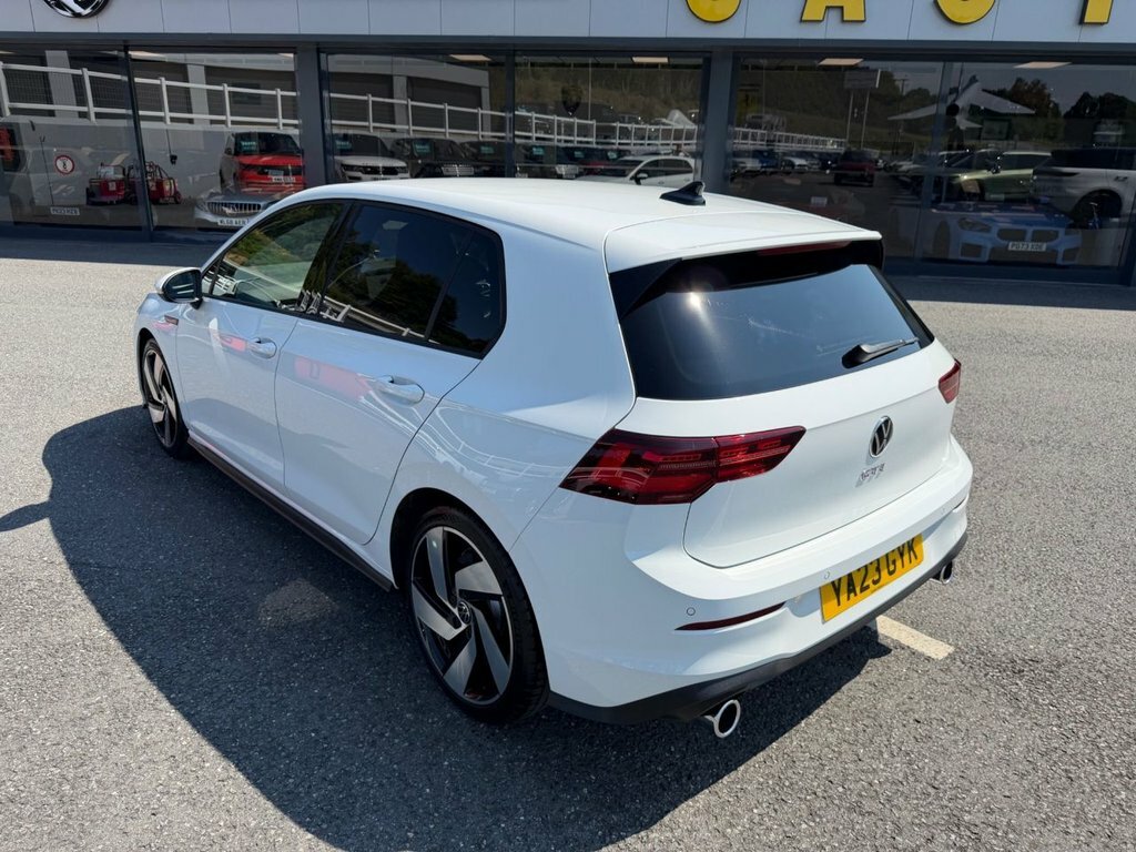 Volkswagen Golf 2L Gti YA23GYK White #4