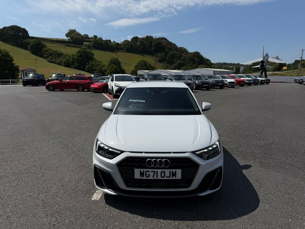 Audi A1 1L S Line White