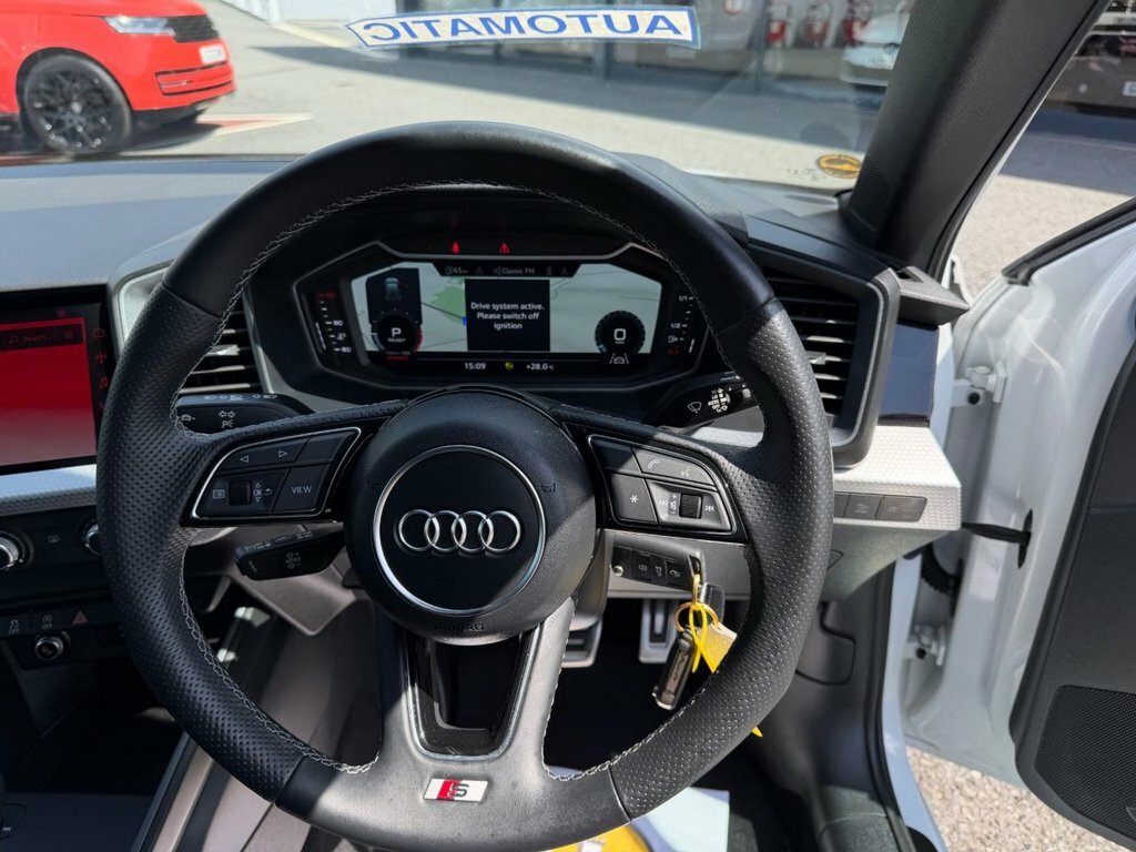 Audi A1 1L S Line WG71OJM White #6