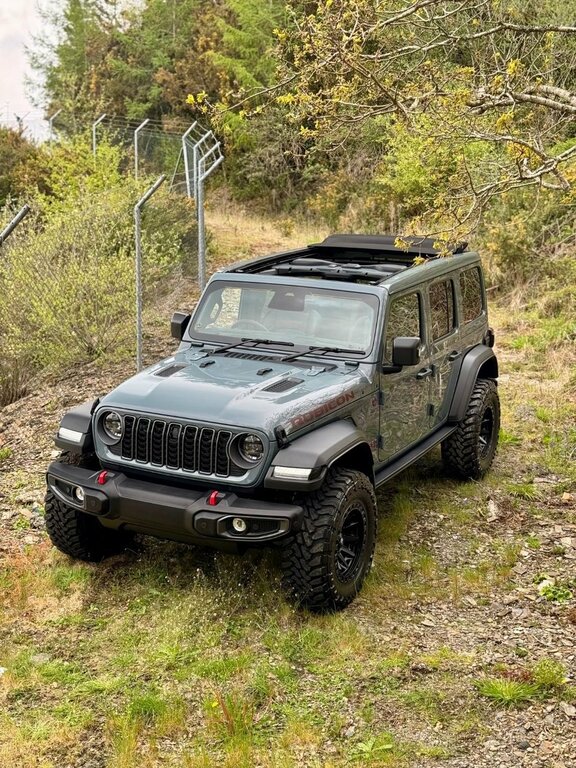 Jeep Wrangler 2L Rubicon Grey