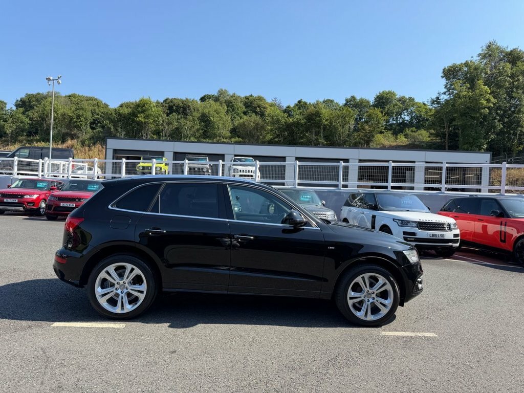 Audi Q5 2L S Line Plus Special Edition Black #5