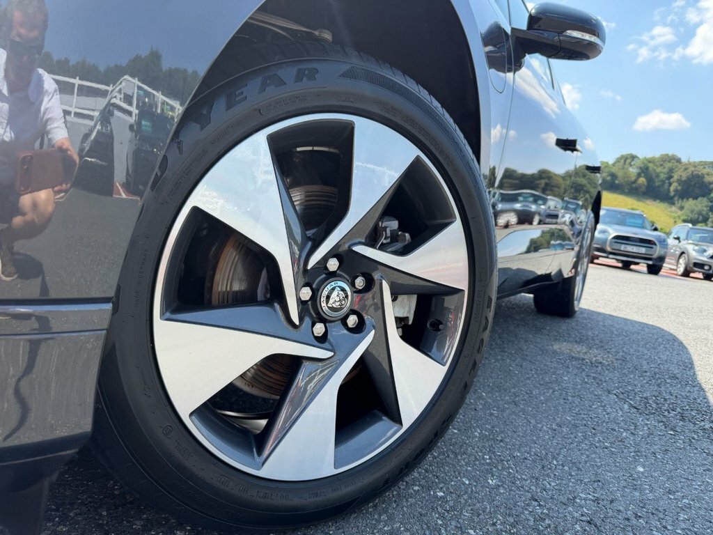 Jaguar I-Pace 294Kw Ev400 R-dynamic Se Black 90Kwh Grey #22