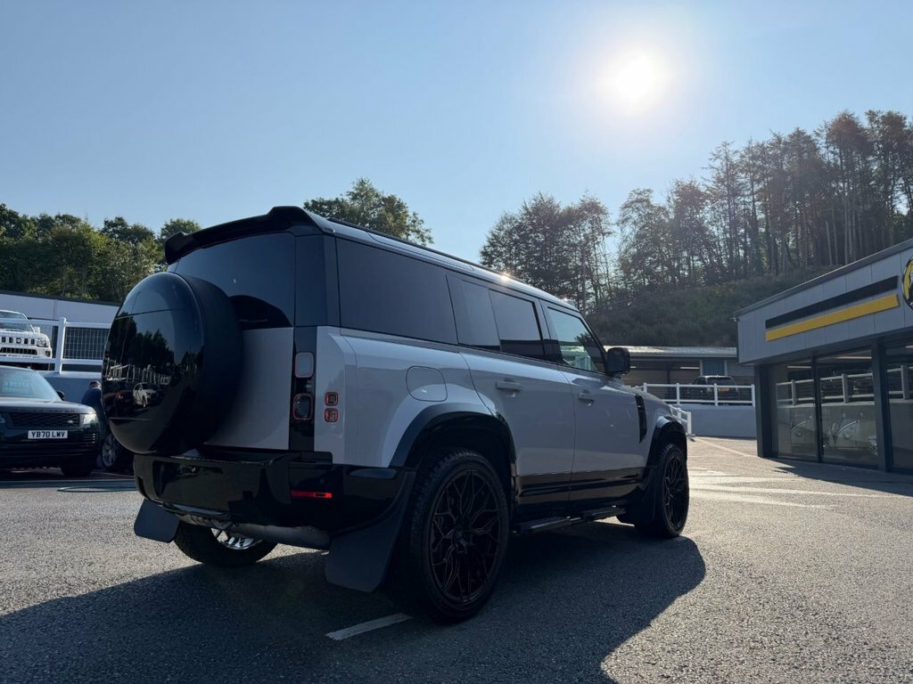 Land Rover Defender 110 Suv Grey #4