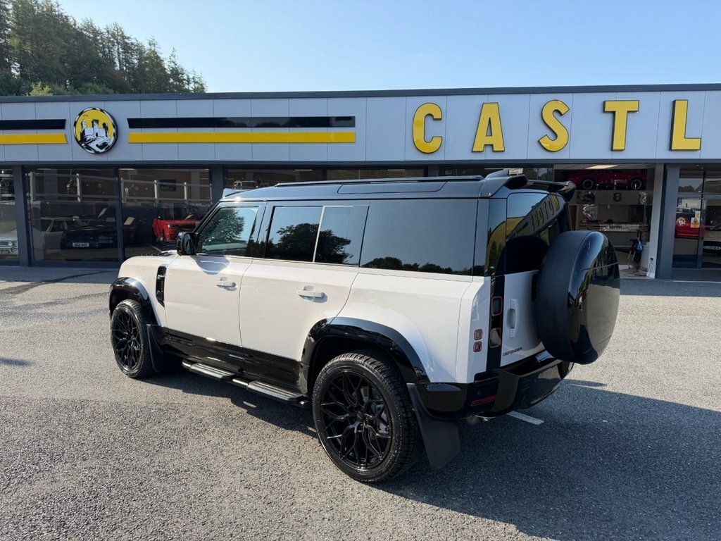 Land Rover Defender 110 Suv Grey #3