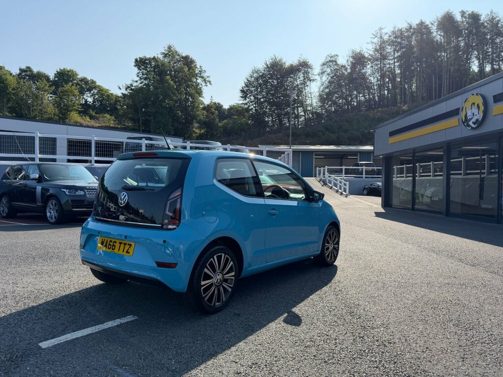 Volkswagen Up 1L High Up Blue #4