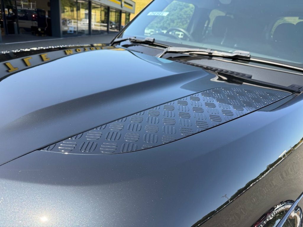 Land Rover Defender X-dynamic Hse Mhev Grey #21