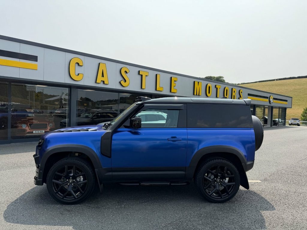 Land Rover Defender 3L Se Blue #3