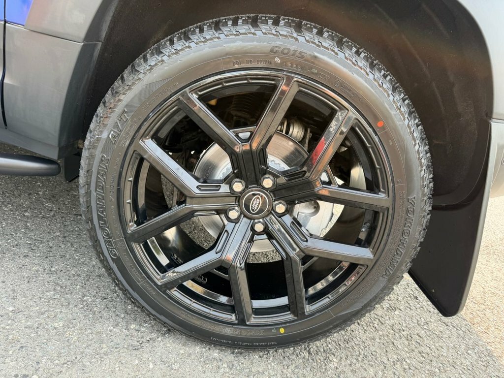 Land Rover Defender D300 X-dynamic Hse Grey #41
